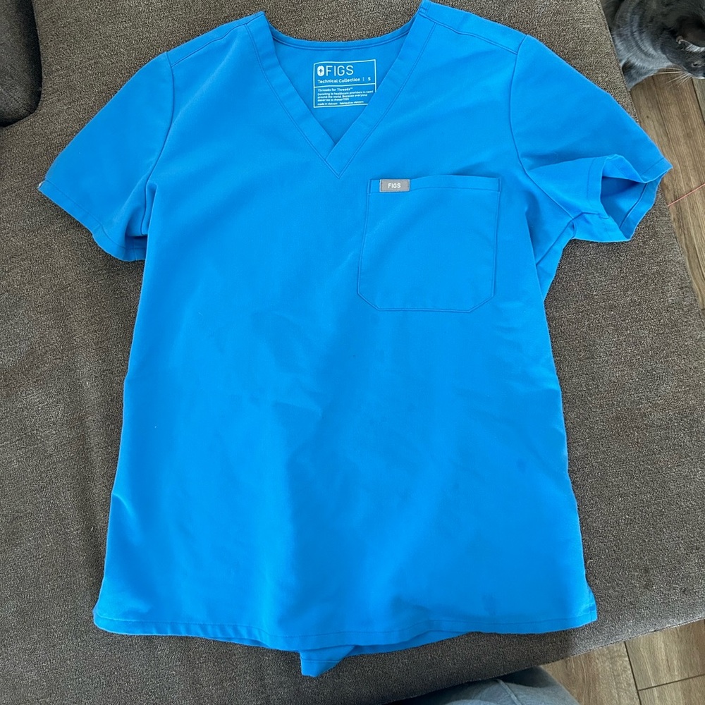 Women’s Figs Scrub Top
